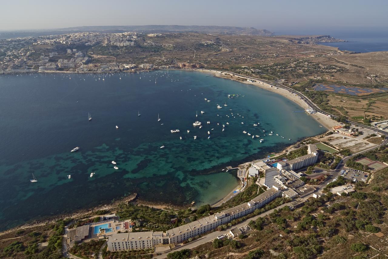 Blue Harbour 3 Bedroom Seafront With Large Yard On The Promenade - By Getawaysmalta Apartment *