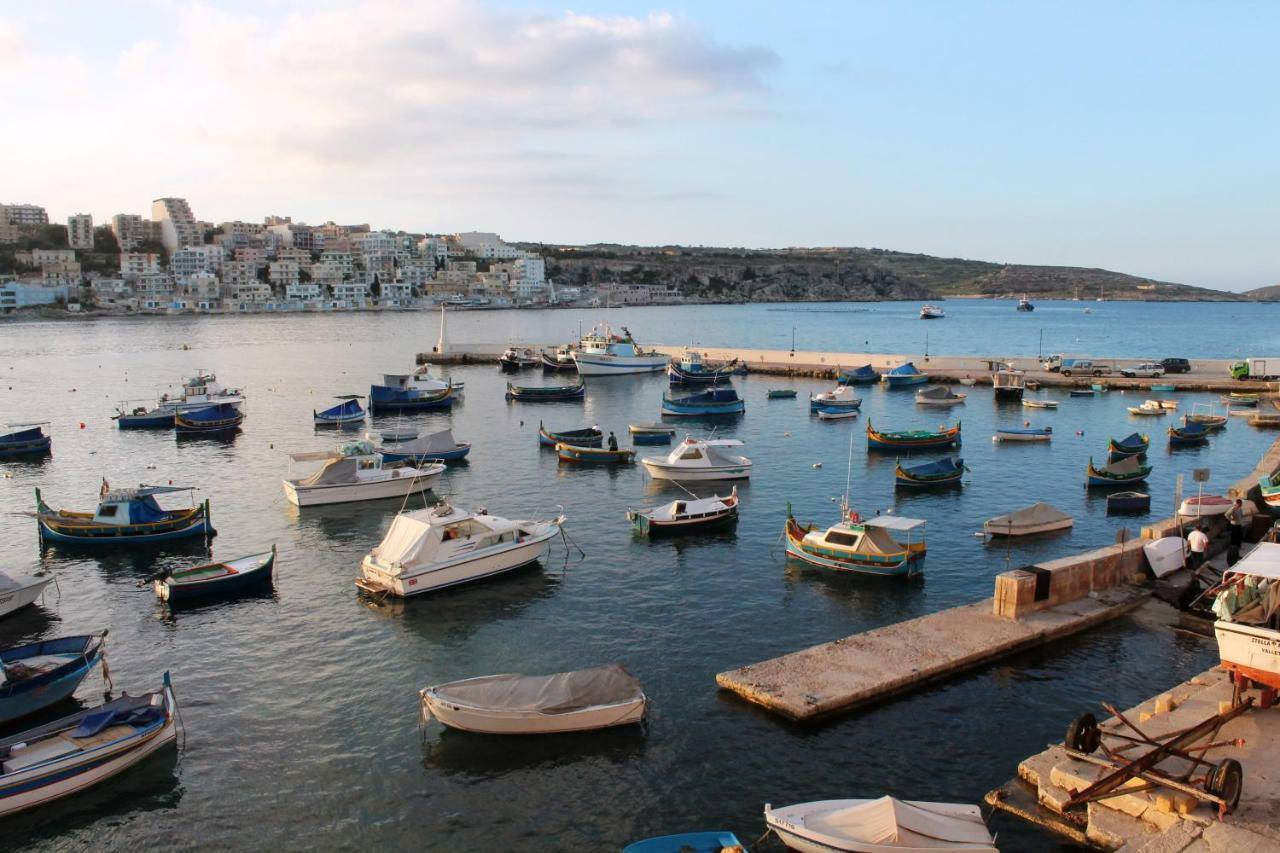 Apartment Blue Harbour 3 Bedroom Seafront With Large Yard On The Promenade - By Getawaysmalta